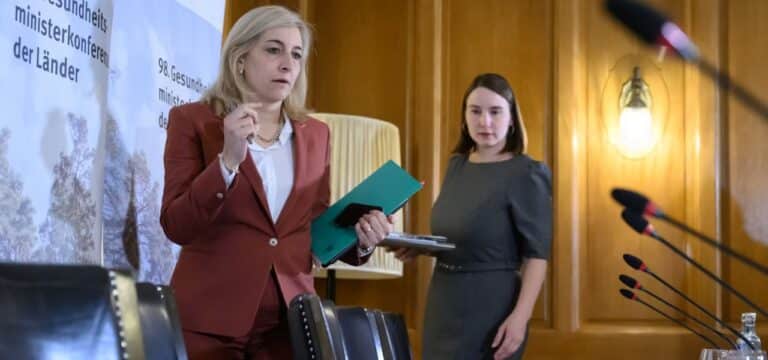 Gesundheitsminister: „begleitetes Trinken“ untersagen