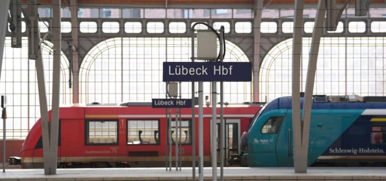 Spatenstich für Ausbau der Bahnstrecke Bad Kleinen – Lübeck