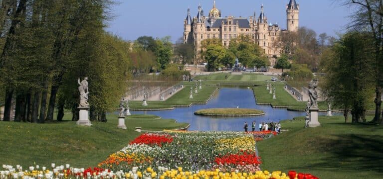 Land sagt Unterstützung für Landesgartenschau in Schwerin zu