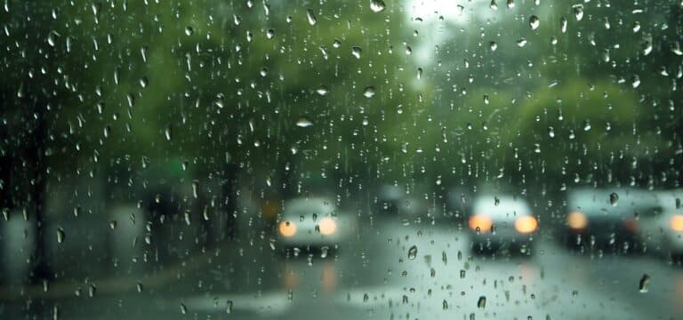 Unwetter: Zunächst keine größeren Vorkommnisse gemeldet