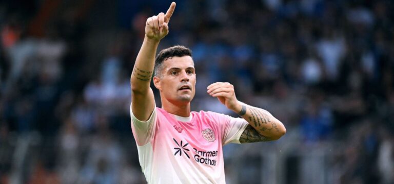 Auch Bayer-Held Xhaka dampft ab: Trainer schaut hilflos zu: Der Zerfall einer Supermannschaft
