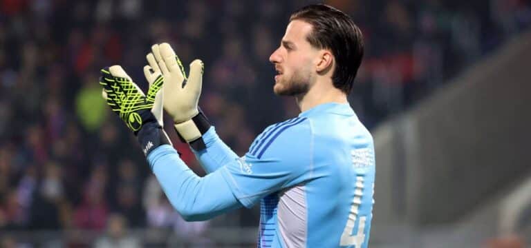 Unbeachteter Keeper will sich für BVB und DFB-Team empfehlen