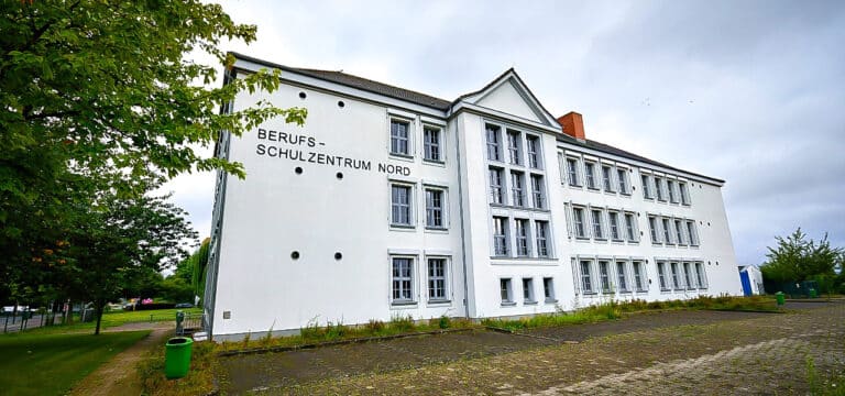 Zuwendungsbescheid für Erweiterungsbau des Berufsschulzentrums Nord
