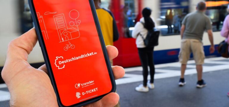 Einnahmen aus Deutschlandticket sollen neu verteilt werden