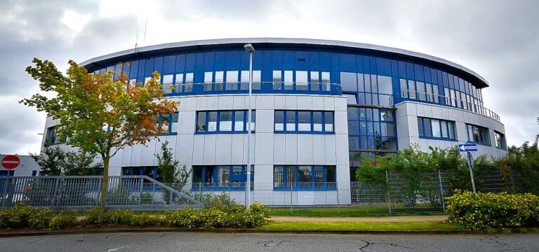 Streit um Niederschlagswassergebühren: Wachsende Kritik an Wismars Erhebungspraxis