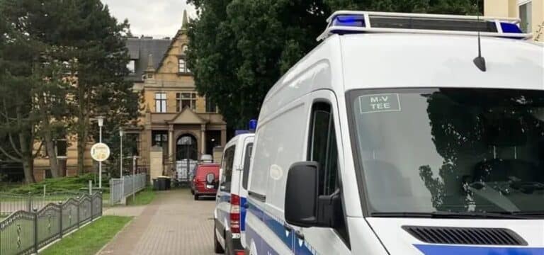 Nach Polizei-Razzia: Besorgnis über zunehmende Gewaltbereitschaft innerhalb der Partei wächst