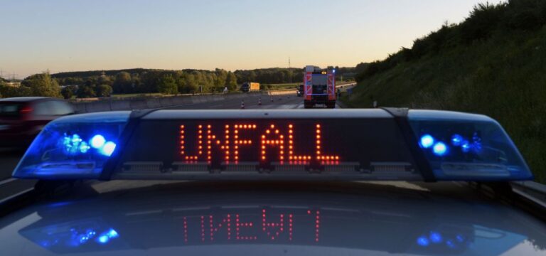 Neukloster: Verkehrsunfall mit verletzten Personen auf der A20