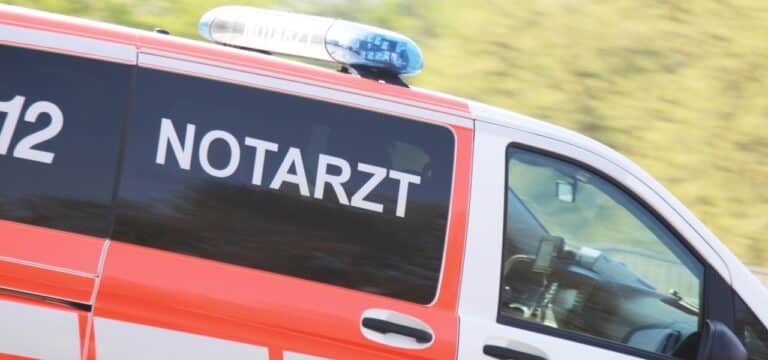 Tragischer Unfall in Hohenkirchen: Mann von Traktor überrollt