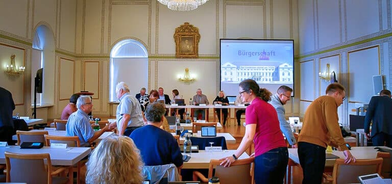 Nach Beschluss der Bürgerschaft: Geh- und Radwege der neuen Hochbrücke gehen zu Lasten der Stadt