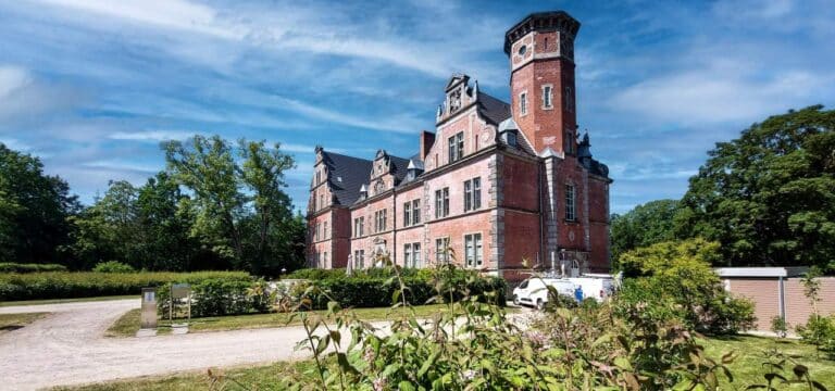 Von der Sanierung zum „Haus des Lebens“ – Schloss Bernstorf lädt zum Tag des offenen Denkmals ein
