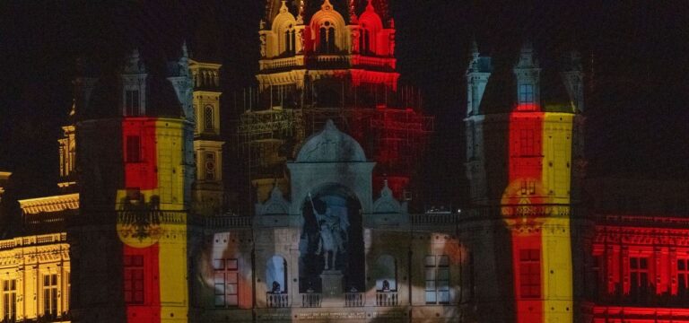 Festakt im Theaterzelt zu 35 Jahren Deutsche Einheit