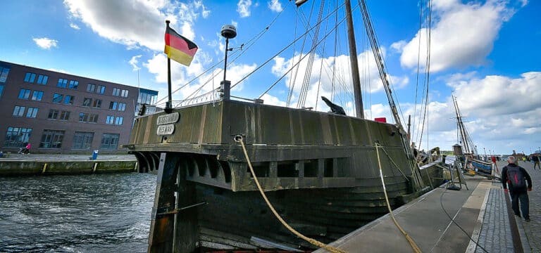 Poeler Kogge „Wissemara“ wird in Stralsund repariert – TKMS lehnt ab