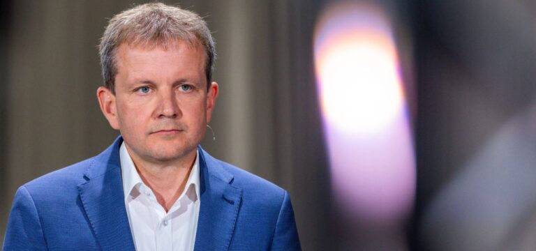 Schwerins Oberbürgermeister Badenschier tritt zurück