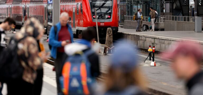 Ab 2027 neue Preisbildung: Deutschlandticket soll ab Januar 63 Euro kosten
