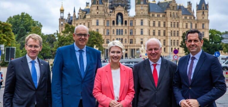Schwerin: Norddeutsche Regierungschefs dringen auf Offshore-Ausbau