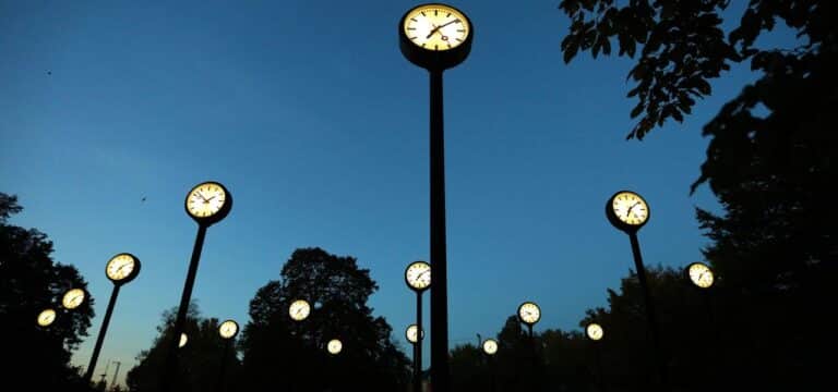 Von Sommer- auf Normalzeit: Zeitumstellung verstellt auch die innere Uhr