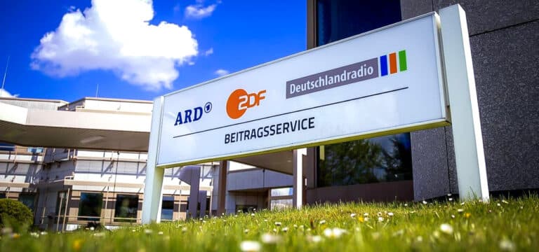 Gericht entscheidet: Rundfunkprogramm von ARD, ZDF & Co. auf dem Prüfstand