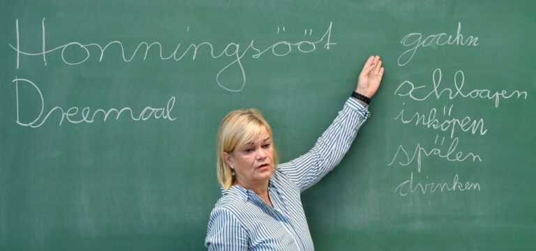 „Dösbaddel“ ist plattdeutsches Schülerwort des Jahres