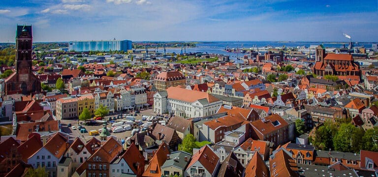 Endspurt im Rathaus‑Poker: Wismar sucht einen neuen Bürgermeister