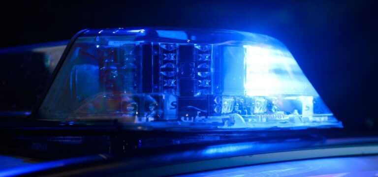 Grevesmühlen: Unbekannte brechen Transporter auf und stehlen Werkzeug