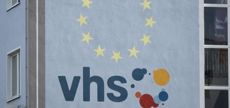 Volkshochschulen am Limit – Land deckelt Zuschüsse
