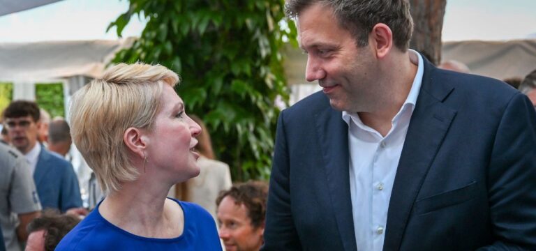 Nordost-SPD feiert 35 Jahre Jubiläum mit Klingbeil