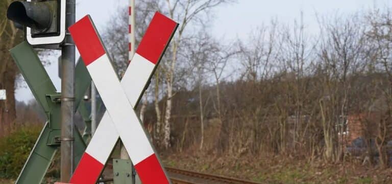 Gefährliches Fotoshooting bremst Bahnverkehr zwischen Wismar und Schwerin aus