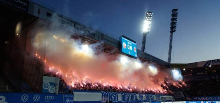 DFB verhängt hohe Geldstrafe gegen Hansa Rostock – über 108.000 Euro wegen Pyrotechnik