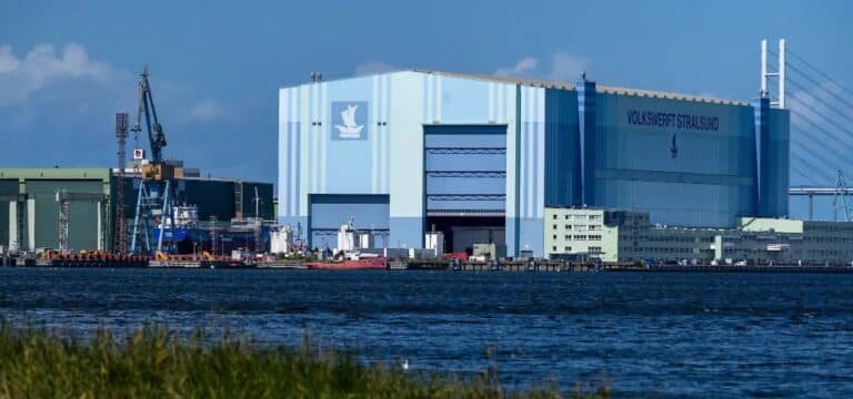Schiffbauer Fassmer kommt nach Stralsund