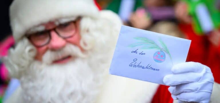 Labubu, Schnee und Klimaschutz: Was sich Kinder zu Weihnachten wünschen