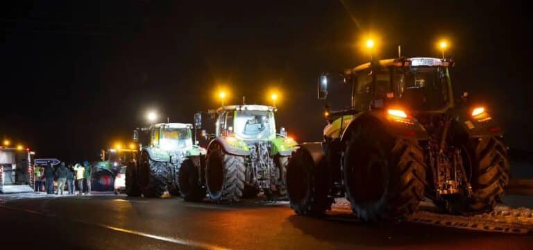Bauern scheitern mit Antrag gegen Protestverbot auf A11