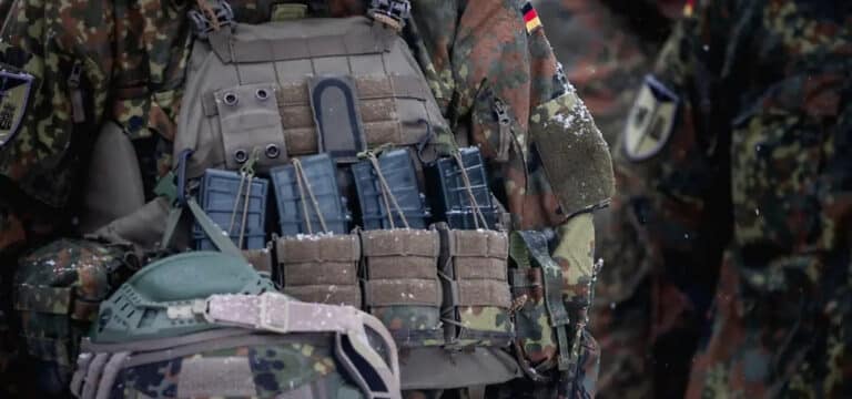 Höchstzahlen im Jahr 2025: Immer mehr Menschen verweigern den Kriegsdienst