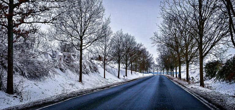 Winter kehrt mit Wucht zurück: Region erwartet Schneesturm und schwere Böen