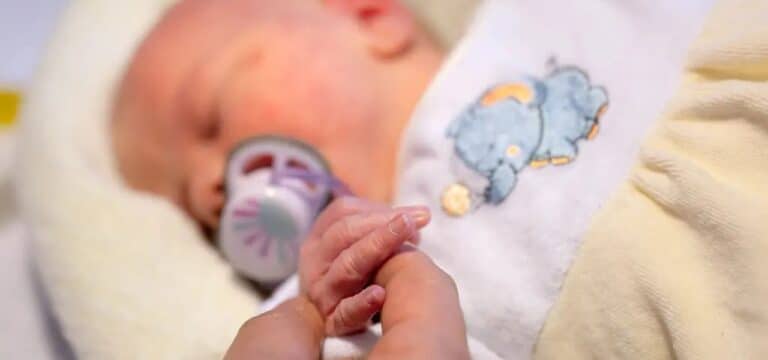Neujahrsbabys – Jungs in Rostock und Greifswald ganz schnell