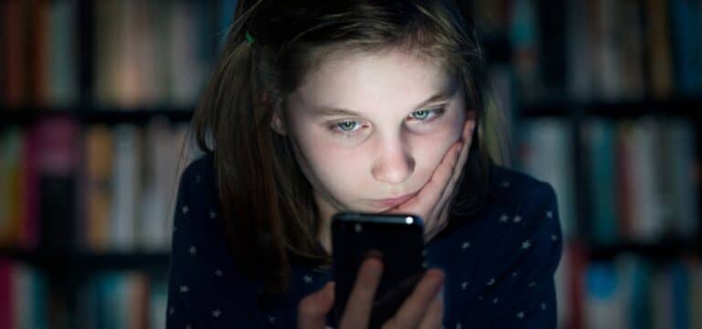 MV-Ministerin fordert „Hilfe‑Button“ gegen Cybermobbing: Vorschlag für bundesweite Soforthilfe per Knopfdruck
