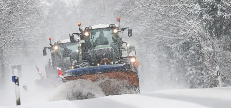 Warnung vor Schneeorkan: Verkehr und Infrastruktur in MV unter Druck
