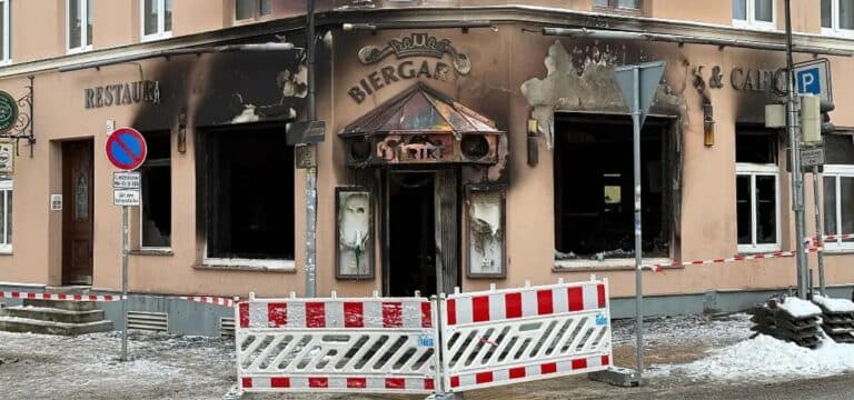 Nach Brand eines Cafés in Schwerin: 60-Jährige verletzt