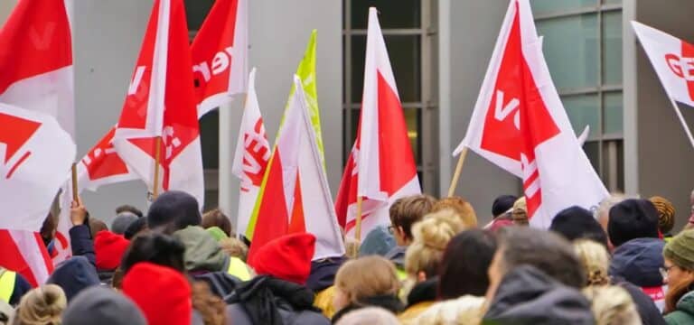 Warnstreiks vor Tarifrunde: Unterricht in MV könnte heute eingeschränkt sein