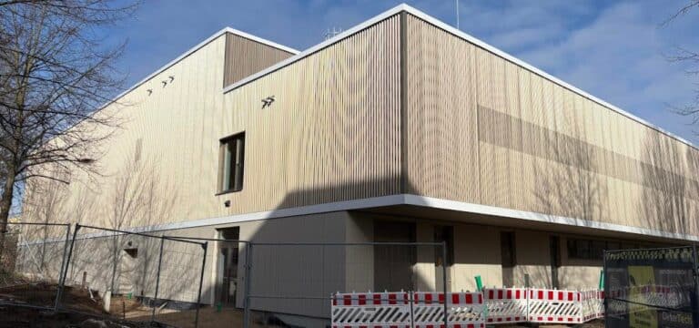 Erste Trainingsstunden in der neuen Sporthalle und der sanierten Stadthalle am Friedenshof