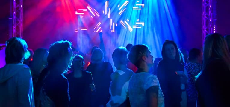 Frauentagsparty am kommenden Samstag in der Markt‑ und Eventhalle Wismar