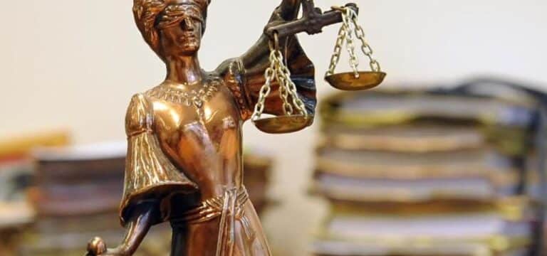 Landkreis ruft auf: Bewerbungen für Ehrenamt als Richter in der Sozialgerichtsbarkeit gesucht
