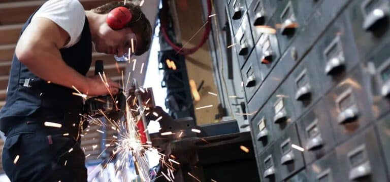 Tarif-Azubis in MV verdienen mehr als im Bundesschnitt