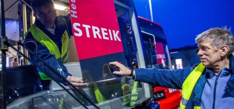 Warnstreik legt ÖPNV im Nordosten teilweise lahm