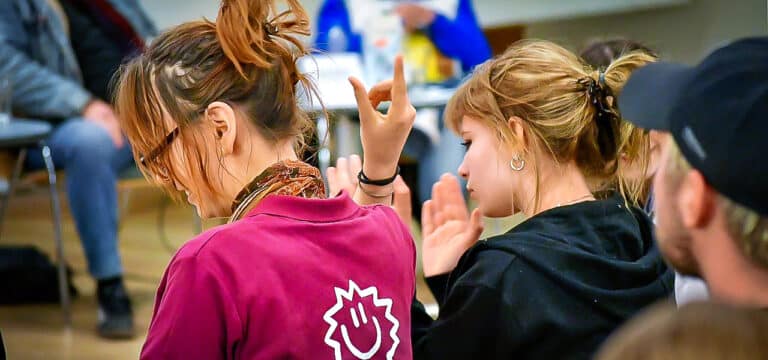 Wismar diskutiert über Mitbestimmung des neuen Kinder- und Jugendparlaments