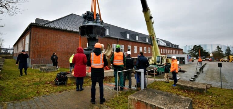 Spektakulärer Schwertransport: Ruderpropeller wird neues Highlight im „phanTECHNIKUM“
