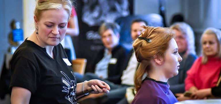 „Runway Vibes“ im Rathaus: Handwerk zeigt moderne Bühne für Nachwuchs