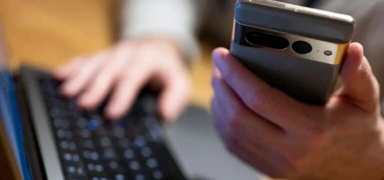 Rostock: Anlagebetrüger bringt Ehepaar um rund 84.000 Euro