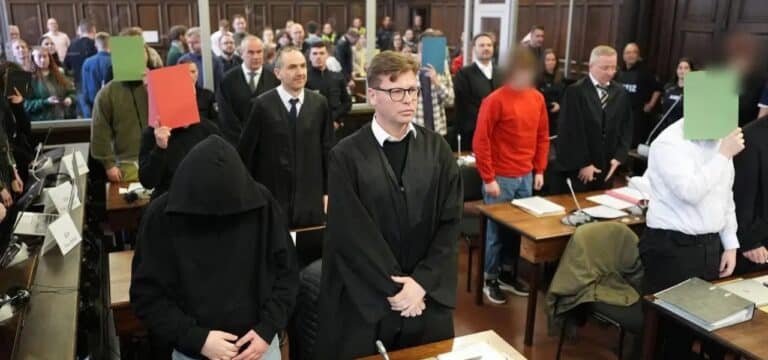 Terror-Prozess in Hamburg: „Letzte Verteidigungswelle“ vor Gericht begonnen