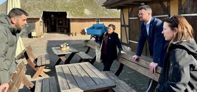 Vorschläge gesucht: Ehrennadel des Landkreises Nordwestmecklenburg 2026