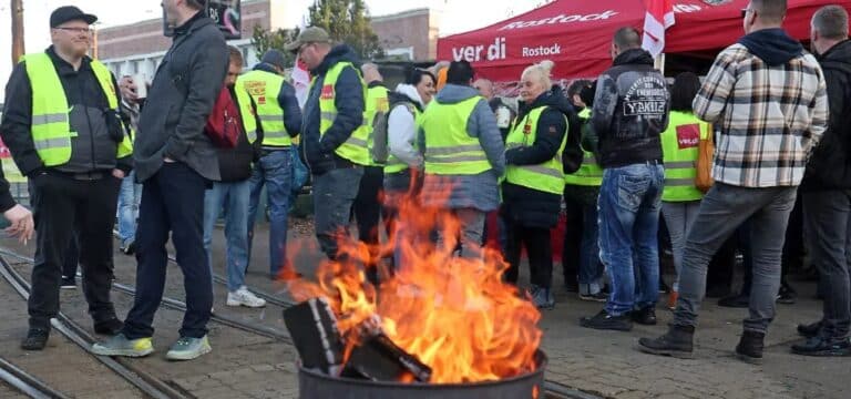 ÖPNV-Tarifgespräche auf 13. April vertagt – keine Einigung